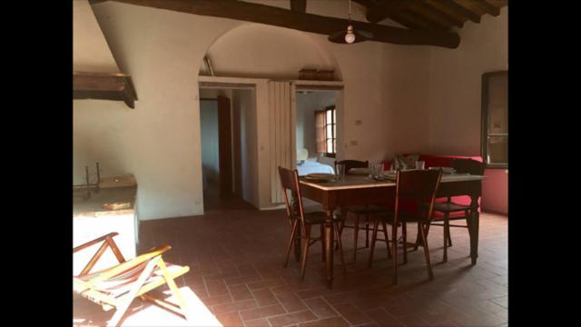 Tuscany & Silence Apt Country View In Terricciola Wifi Esterno foto